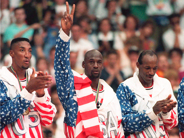 USA Olympic Dream Team win the gold medal, 1992 USA Olympic Dream Team win the gold medal, 1992