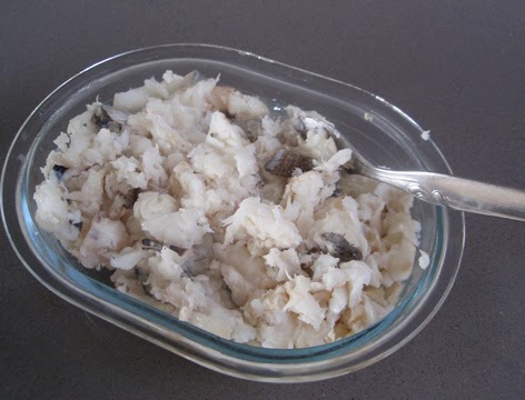 pescado para elaborar el relleno de pimientos