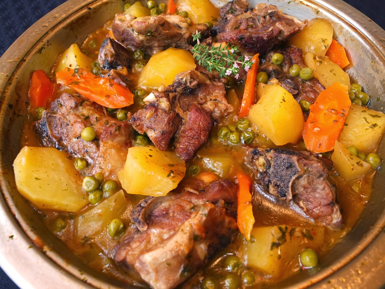 Cocinando con Lola García: Guiso de cordero con patatas