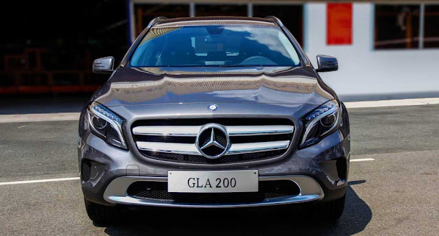 Thiết kế phần đầu xe Mercedes GLA 200 2019 Phần đầu xe Mercedes GLA 200 2019 được làm nổi bật lên nhờ các đường gân dập nội trên nắp capo