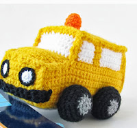 PATRON AUTOBUS ESCOLAR AMIGURUMI 2847