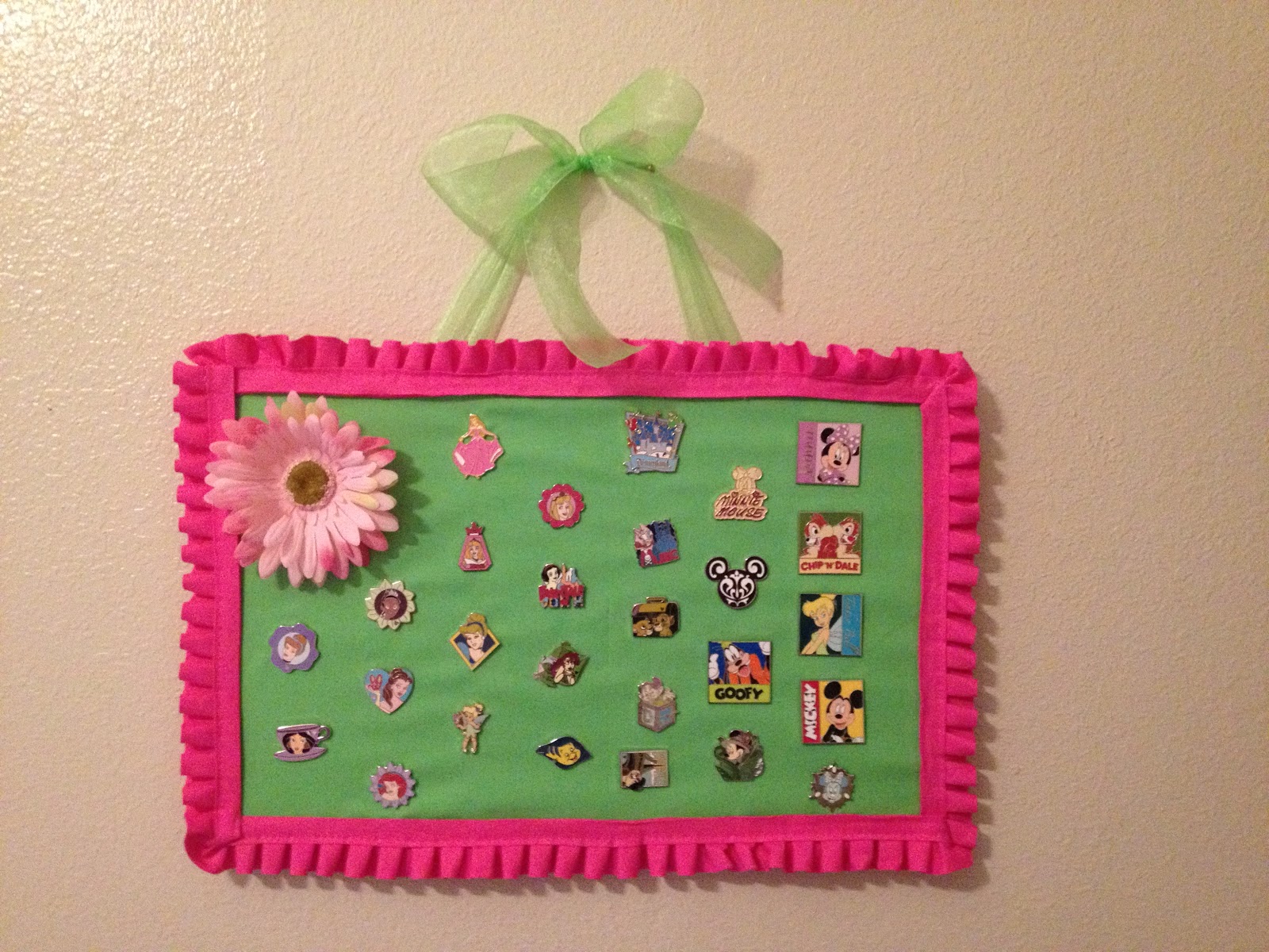 Faith Love and Glitter Disney Pin Holder