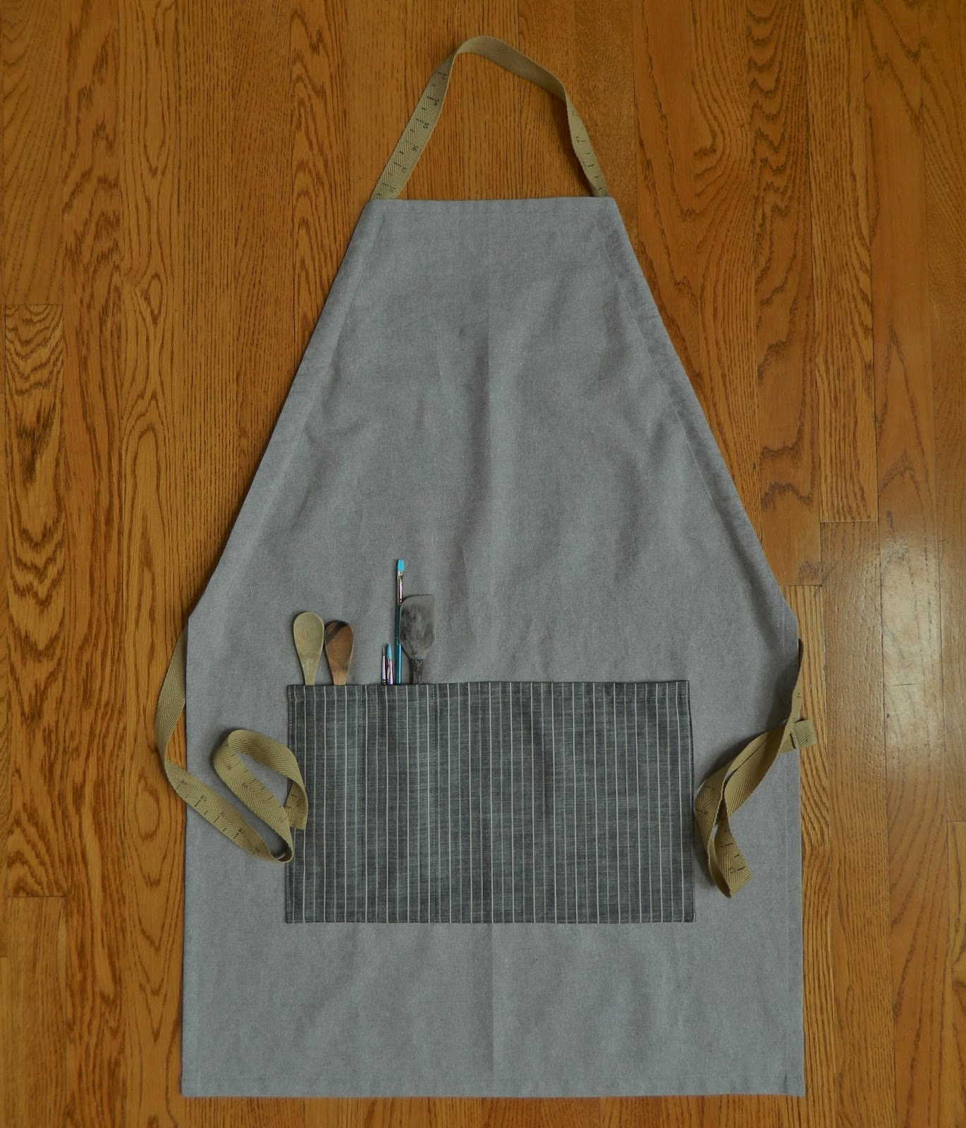 s.o.t.a.k handmade basic linen apron