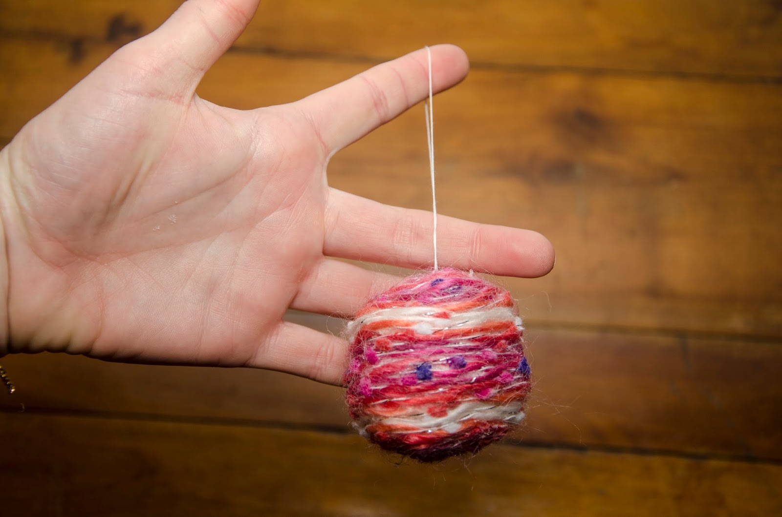 DIY NOËL : La boule de laine