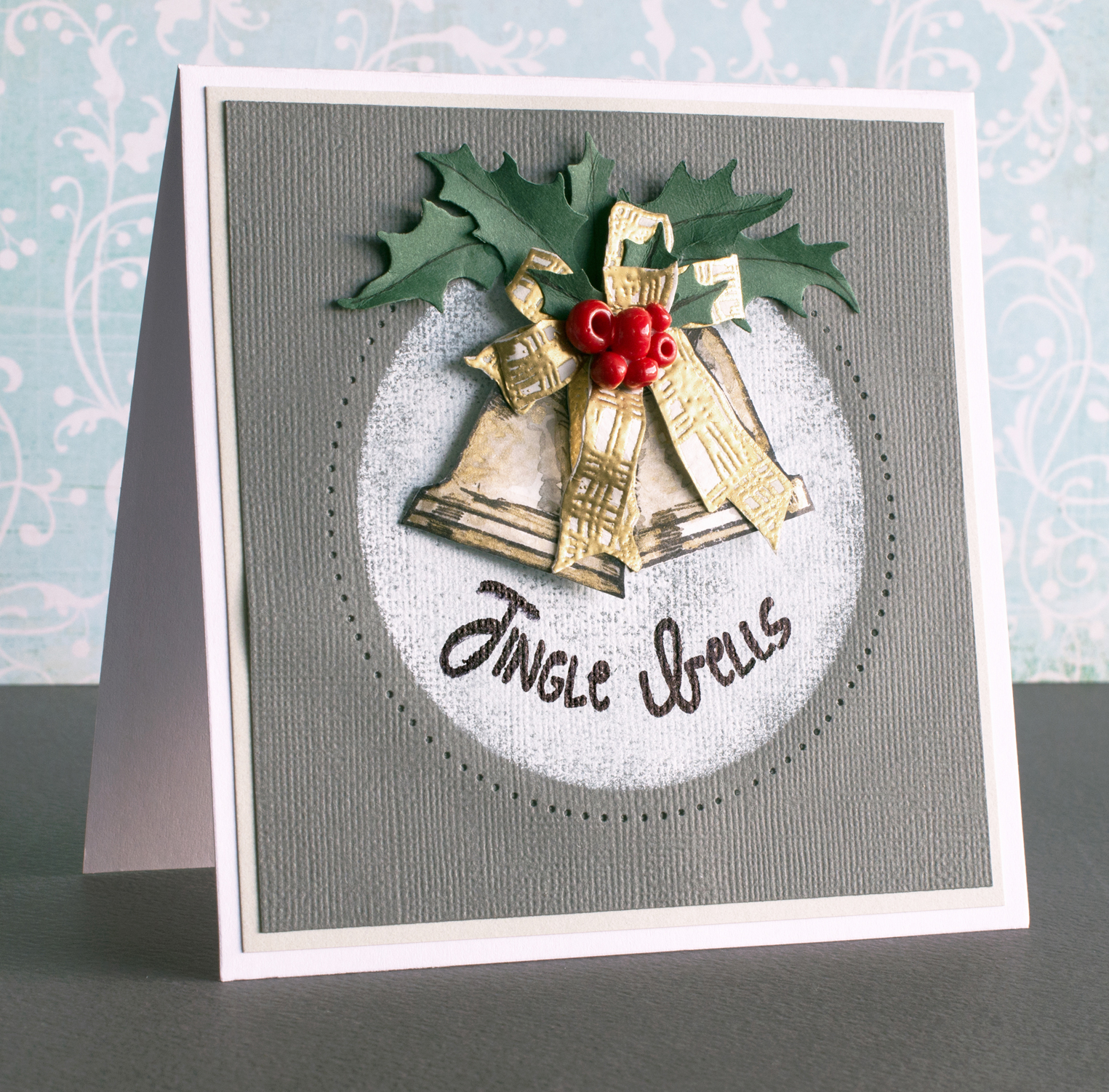 Cardmaking: Christmas card for November Mixed Media Card Challenge