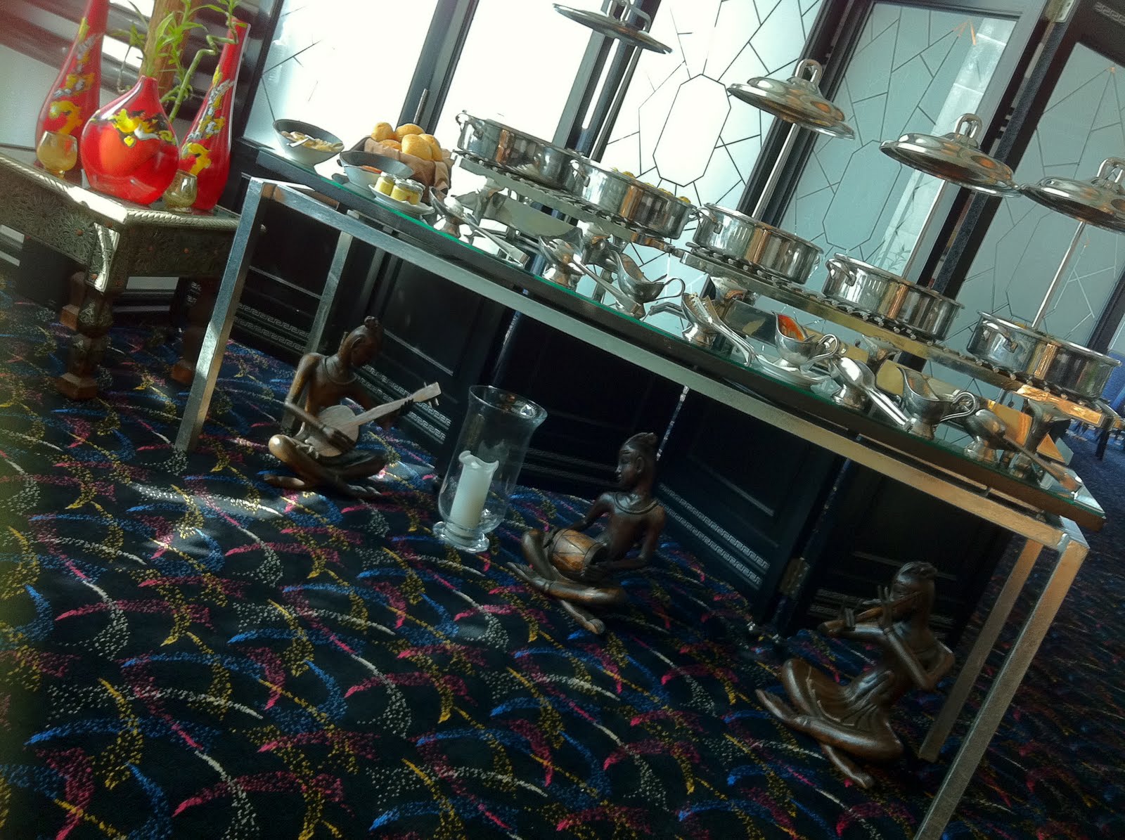 Qatar Culture Club CHOPSTICKS Restaurant in Wyndham Hotel An unusual