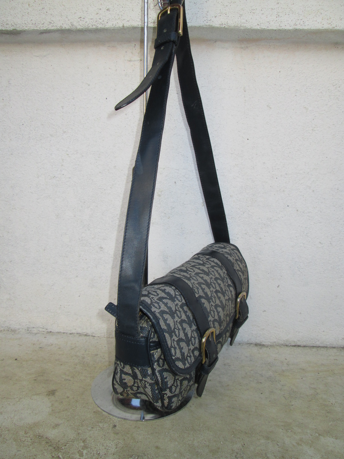 d0rayakEEbaG: Authentic Vtg Christian Dior Monogram Crossbody/Sling Bag(SOLD)