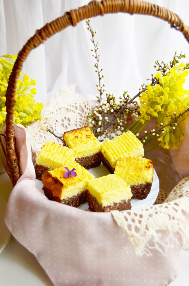 Tarta cu branza si nuca de cocos