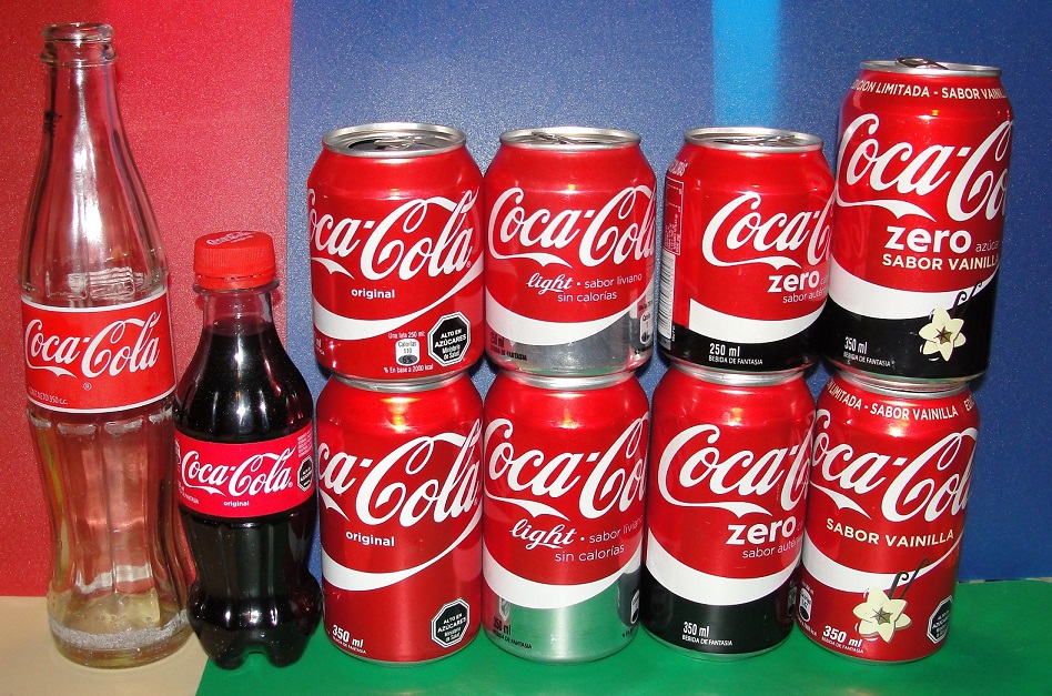 Colección de Latas y Botellas de Cerveza y Coca Cola de Mónica y Miguel