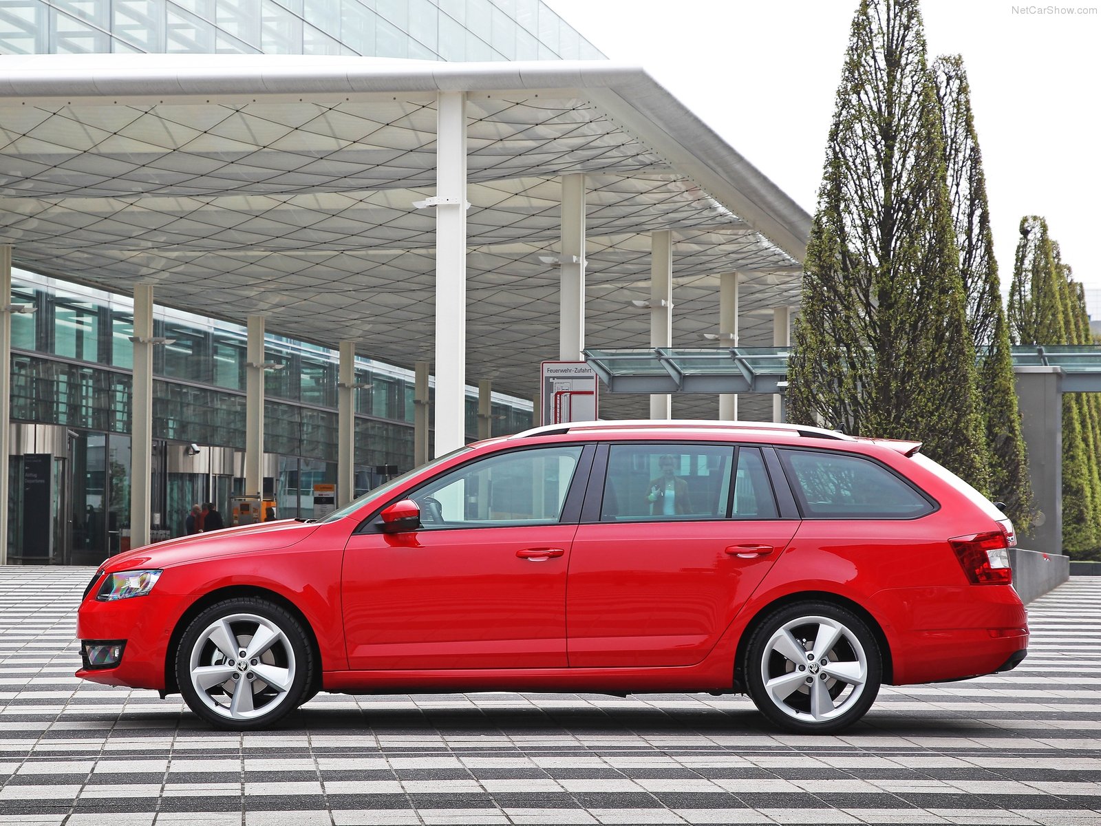 2014 Skoda Octavia Combi Review Spec Release Date Picture and Price