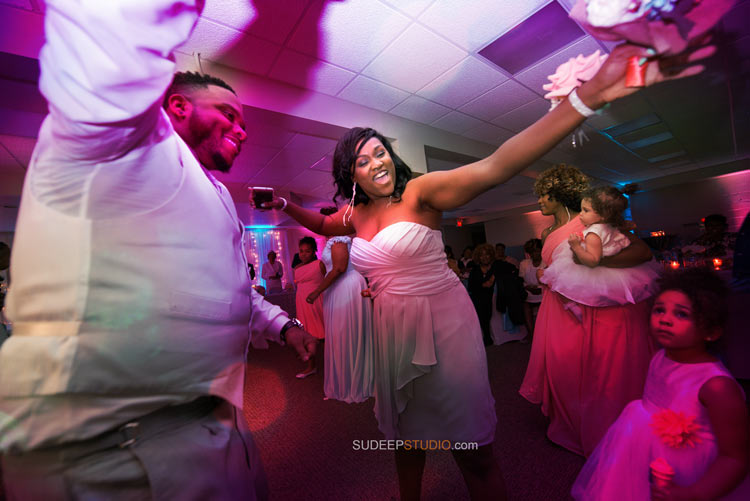 Dearborn Heights Wedding Dance Party Photo - Sudeep Studio.com Ann Arbor Wedding Photographer