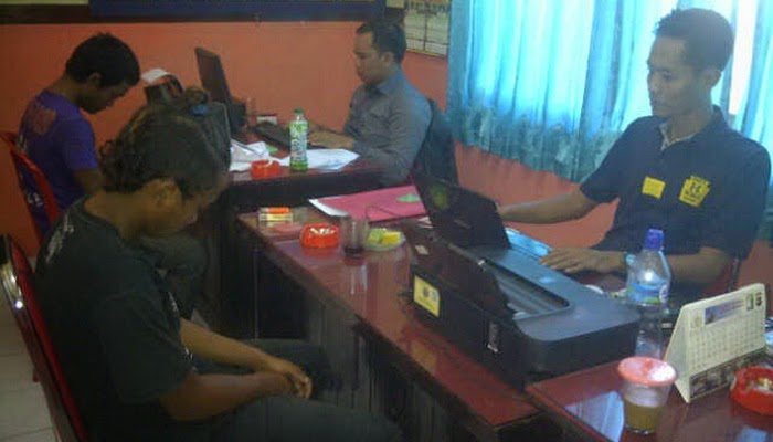 Pemuda Pelayaran Babak Belur Dikeroyok Pengamen