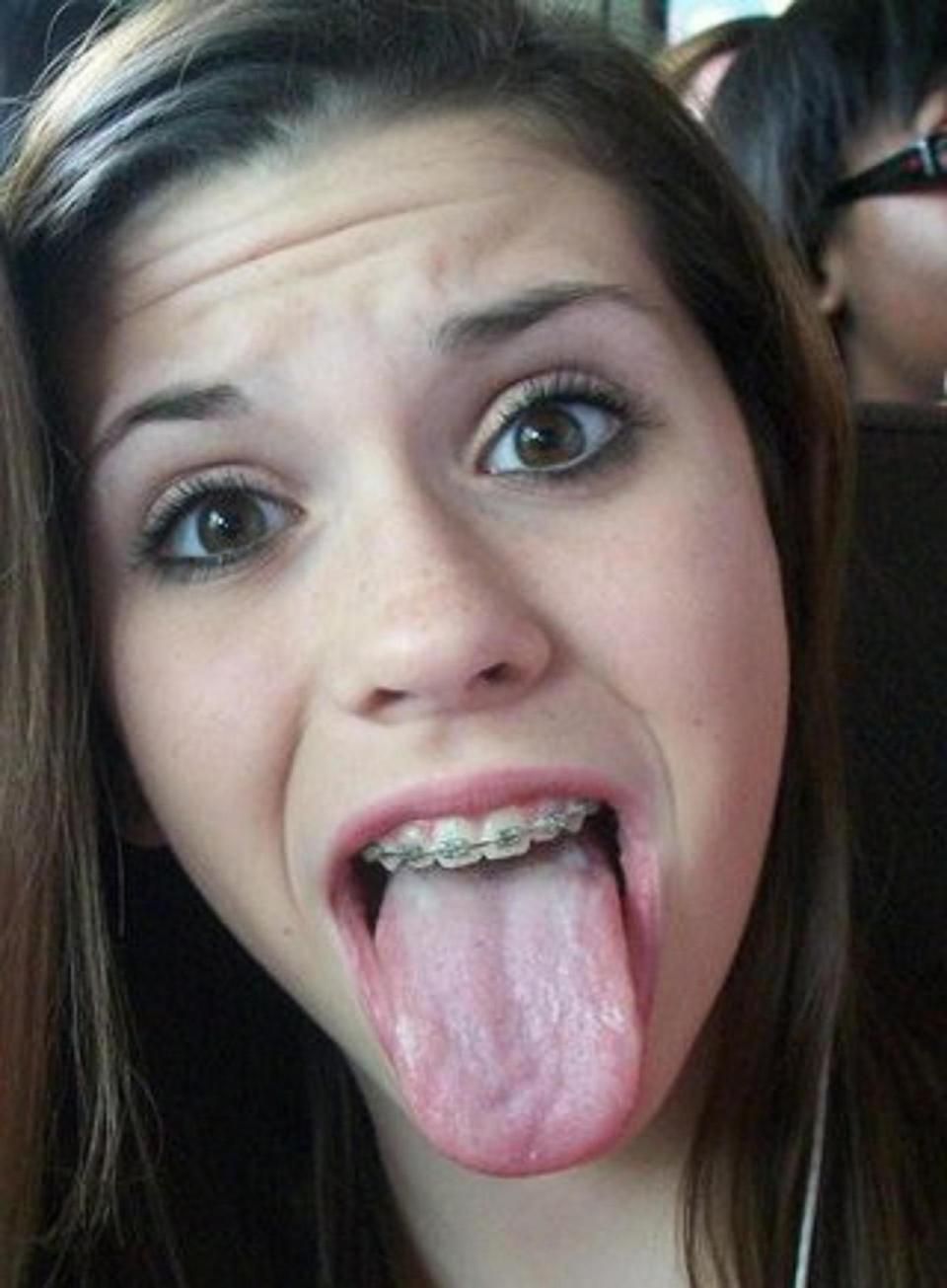 Tongue Cum 35