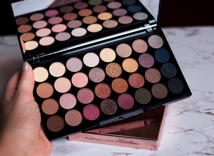 Beauty: MakeupRevolution Flawless palette review + two looks. - THE STYLING  DUTCHMAN.
