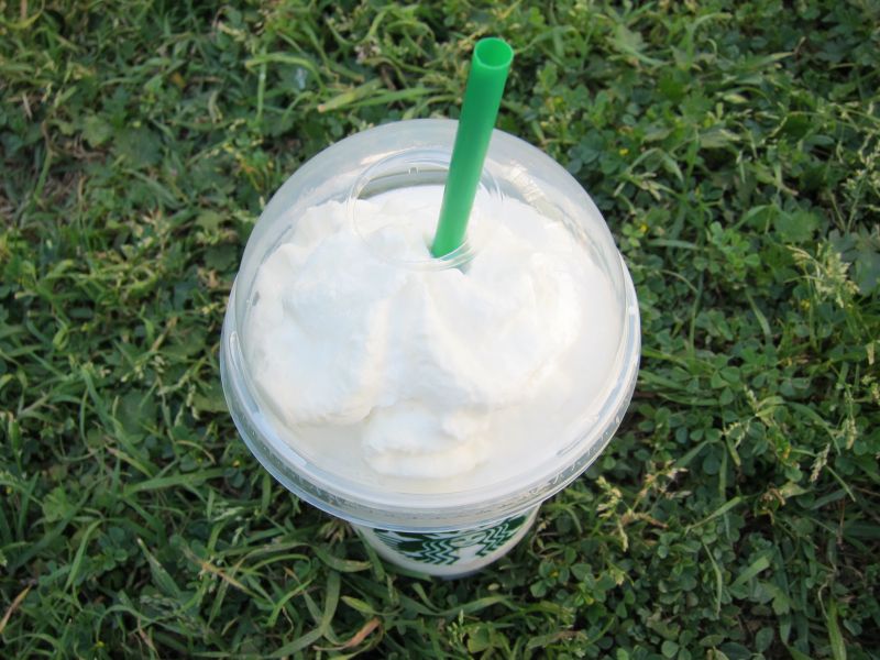 Review Starbucks Vanilla Creme Frappuccino