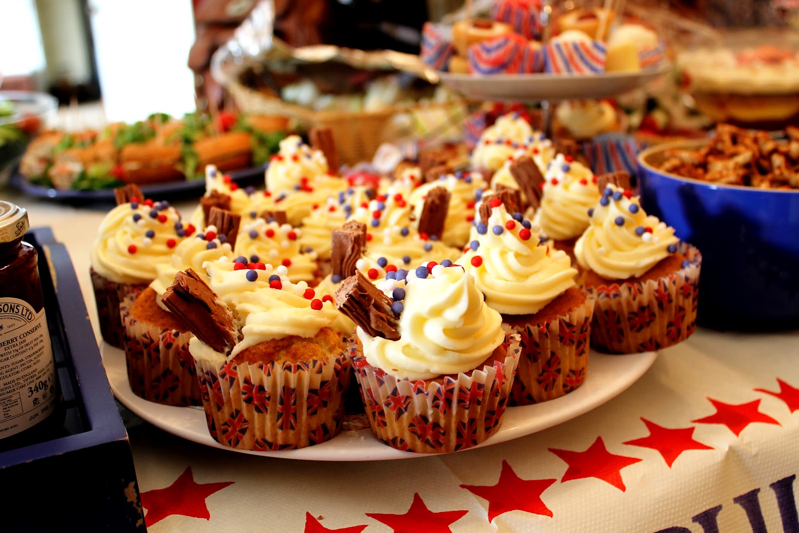 Download this Retro Party Food Jubilee picture