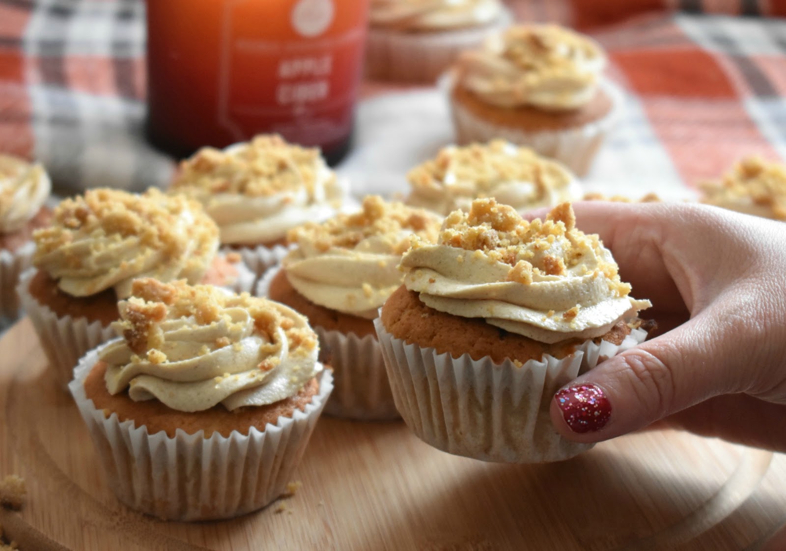 Apple Crumble Cupcakes!