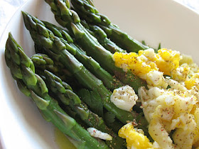 seasonal asparagus with eggs