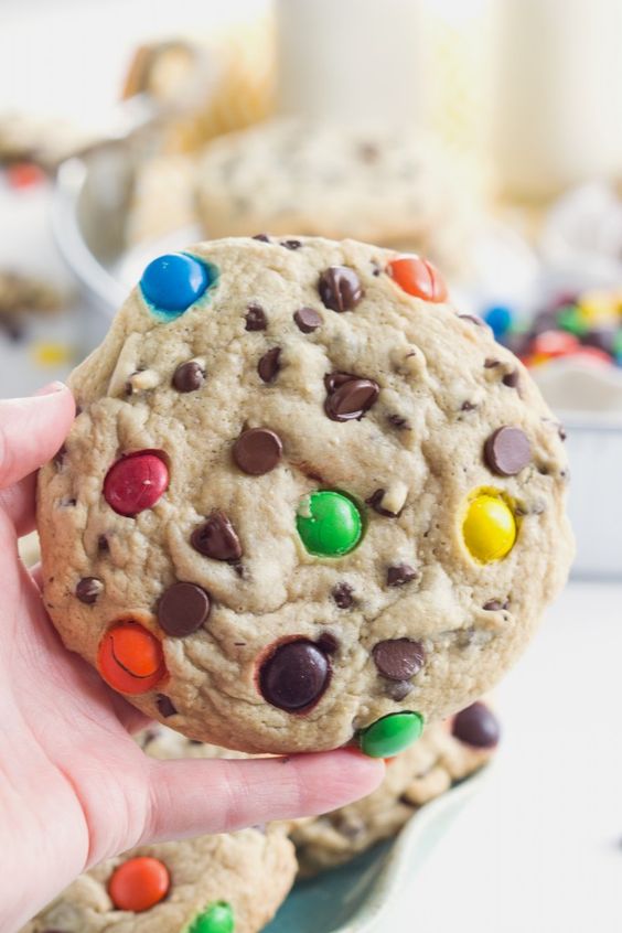 {Secret Ingredient} BakeryStyle Chocolate Chip Cookies FoodGaZm..