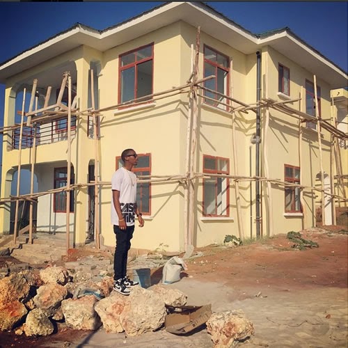 Juma Jux Showing His House, The Whole House This Time...Tuone Kama na Hii Mtaponda! 