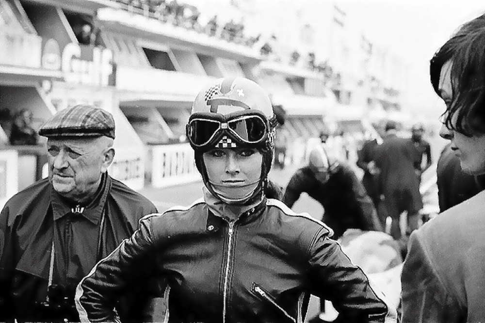 Dane Row... The beauty rider | Inazuma café racer