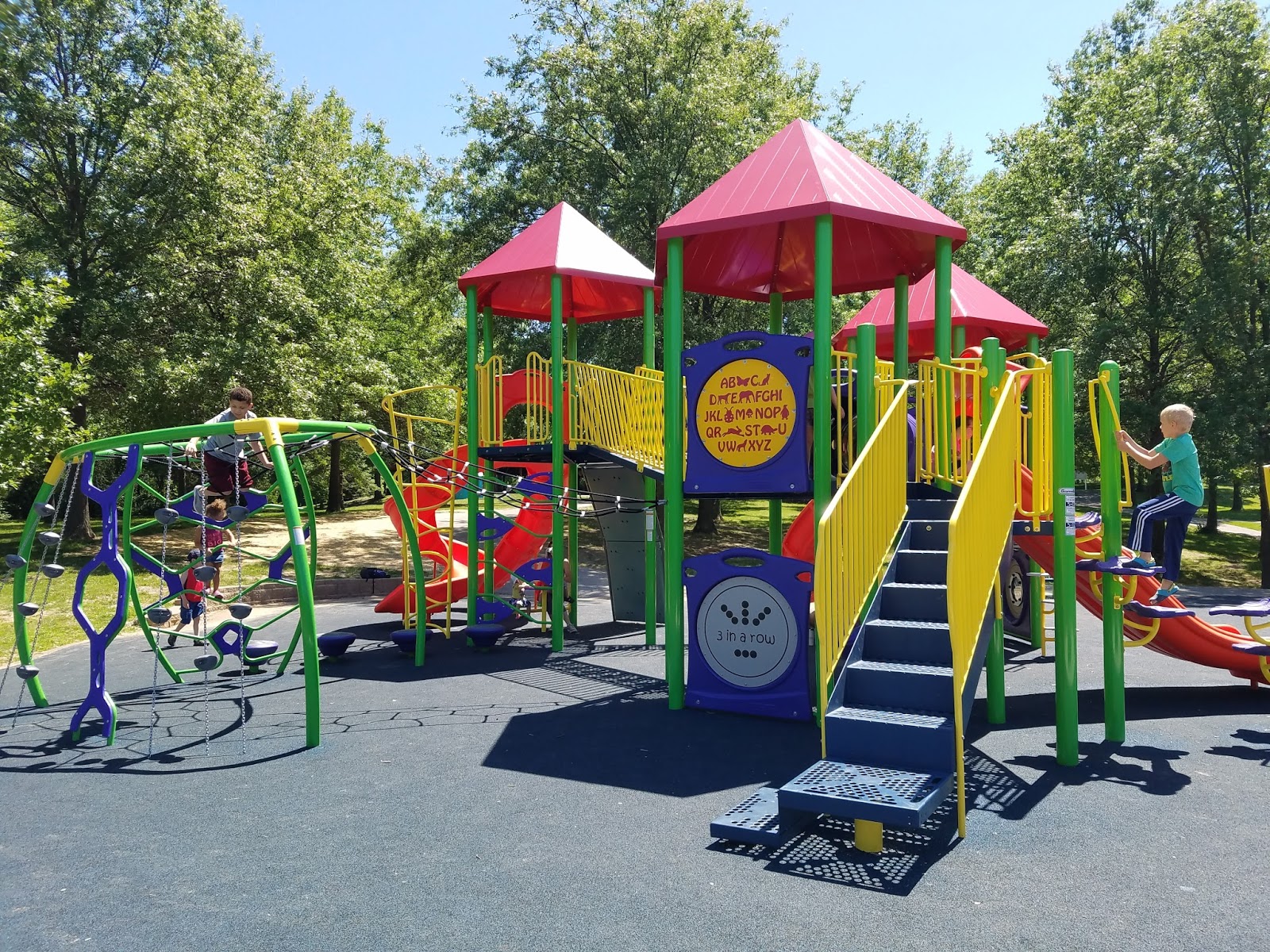 Play St. Louis Laurel Park, St. Peters