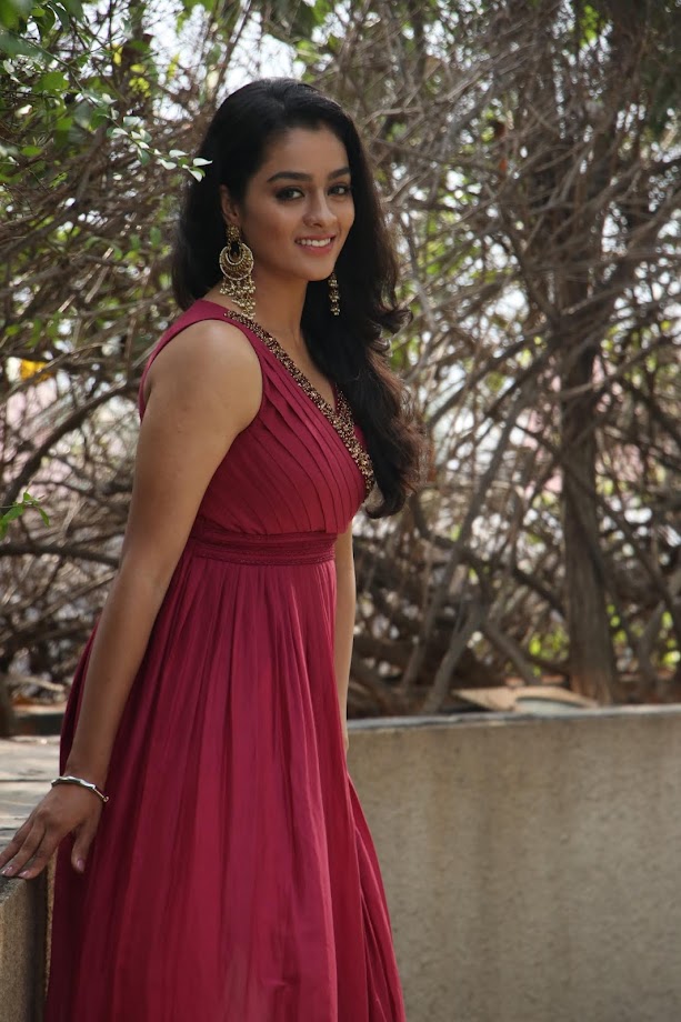Gayathrie Shankar