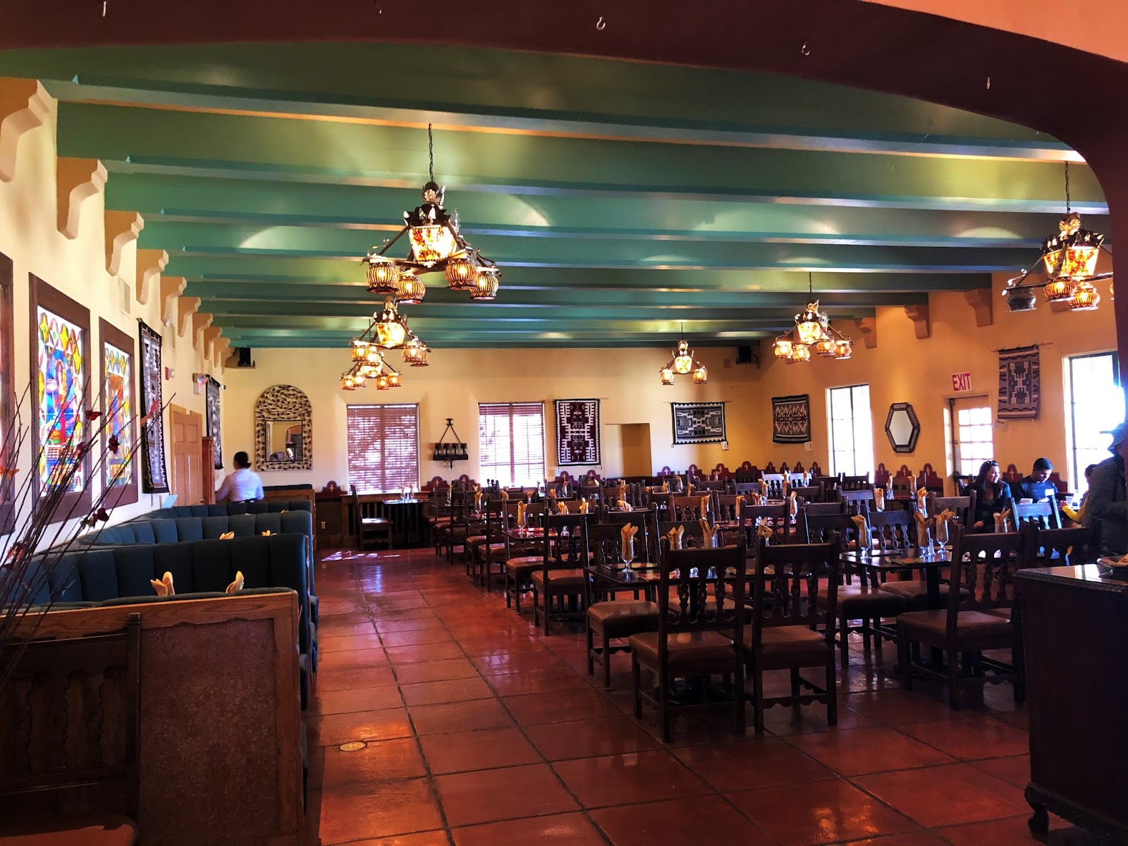 Down the Road Tuba City to Kayenta, AZ Dinosaurs, Elephants & Monuments