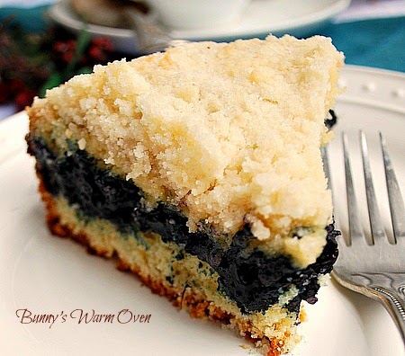 Blueberry Coffee Cake from What to Eat this Weekend Roundup on Anyonita Nibbles