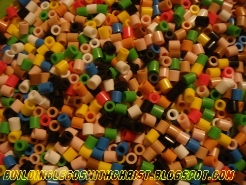 miste dig selv Have en picnic melodisk Lego Creations with Perler Beads