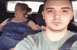 VOVÓ E A DANCINHA DAS TETAS VOVÓ E A DANCINHA DAS TETAS