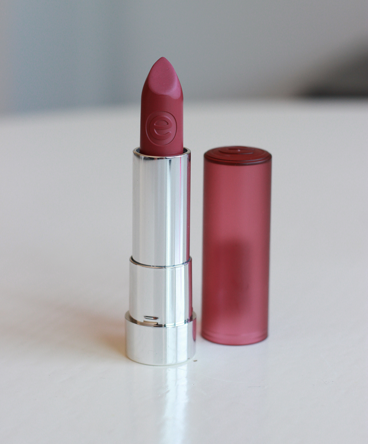 Nieuw! Essence Matt, Matt, Matt lipsticks The Budget Life Blog over geld besparen, verdienen