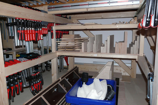 Tobi's Holzjournal: Hochbett - Holzlager