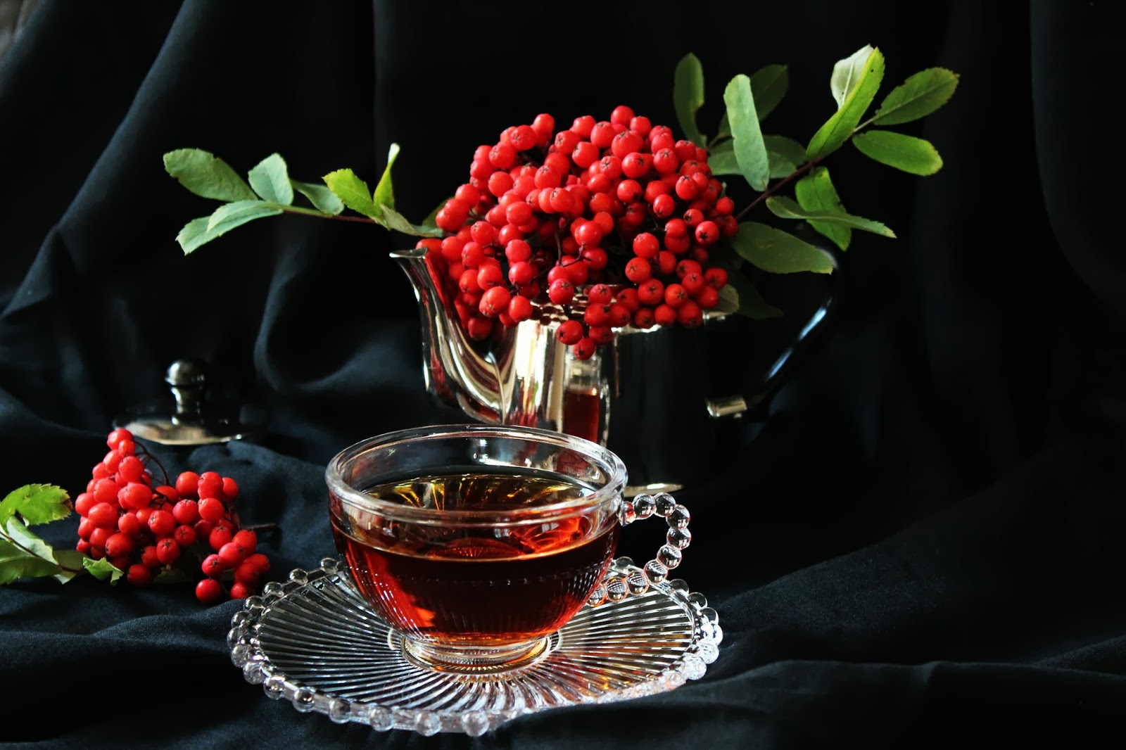 калина красная чай. зимний чай с калиной. чай из калины. калиновый сок. калина красная чай.