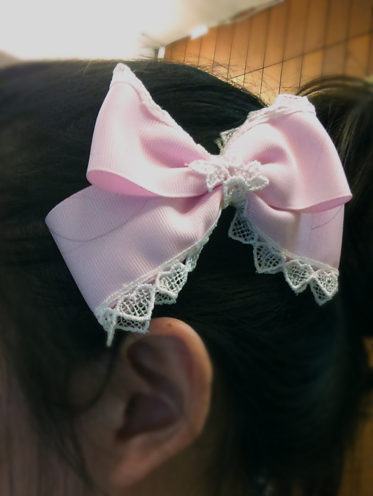 Sparklewolfie's Wonderland Lace and Ribbon Hair Bows Tutorial