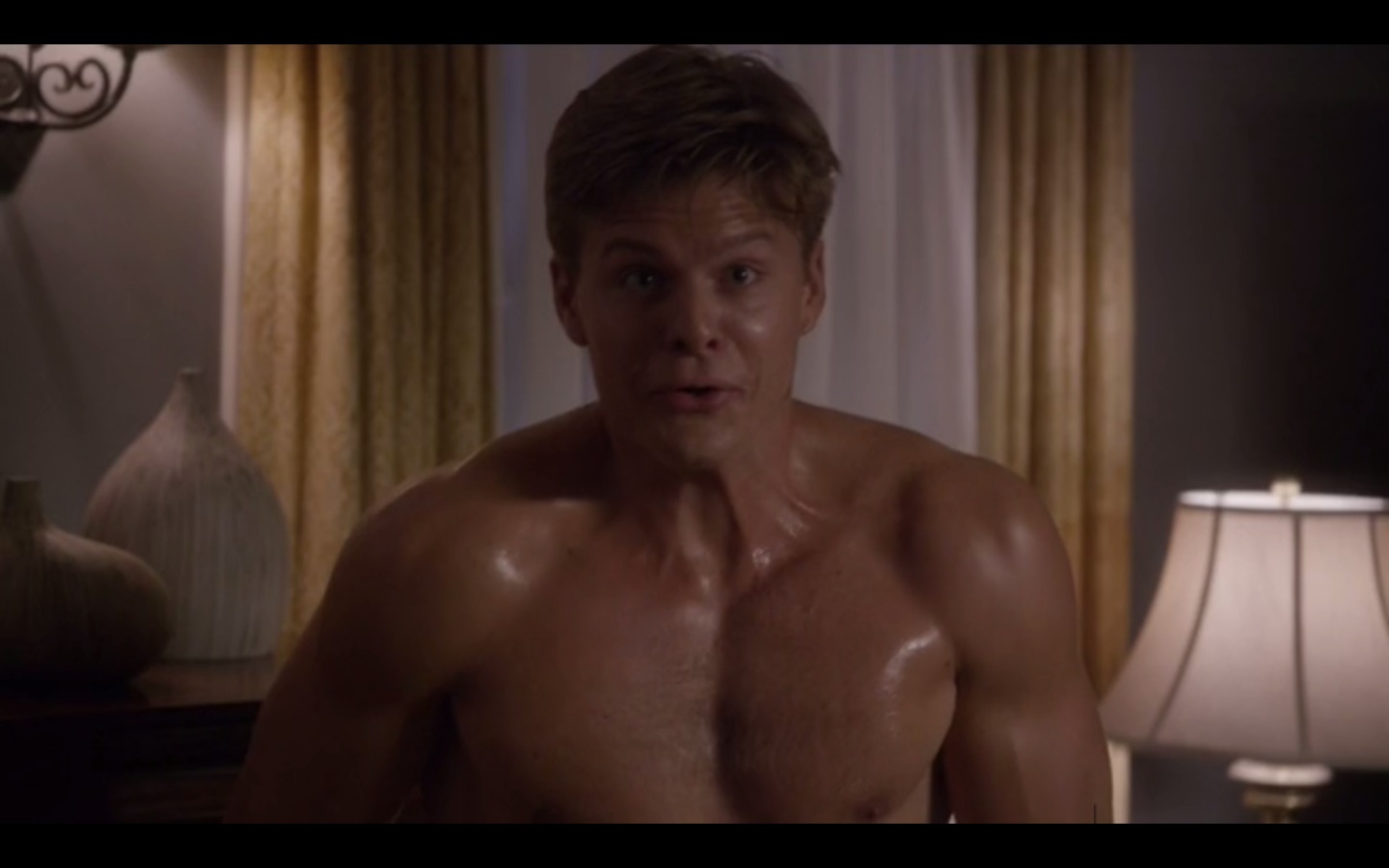 The Brink 1x03 - Christian Gehring 🎥 - Desnudos en películas