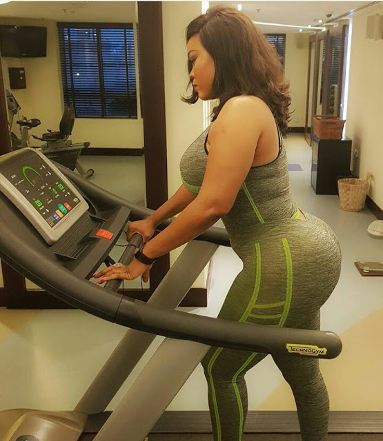  Nollywood actress Daniella Okeke shows off her massive butt and boobs in sexy gym photos