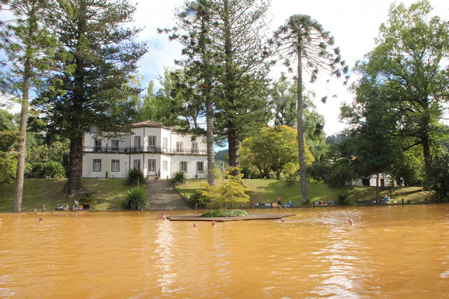 Il parco termale “Terra Nostra” a Furnas Il parco termale “Terra Nostra” a Furnas