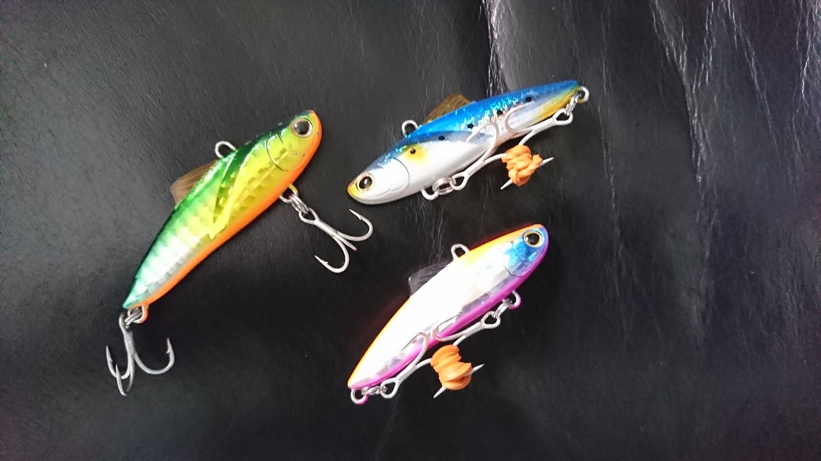 小型バイブレーションの真打ち登場！ルアーについて シマノ エクス