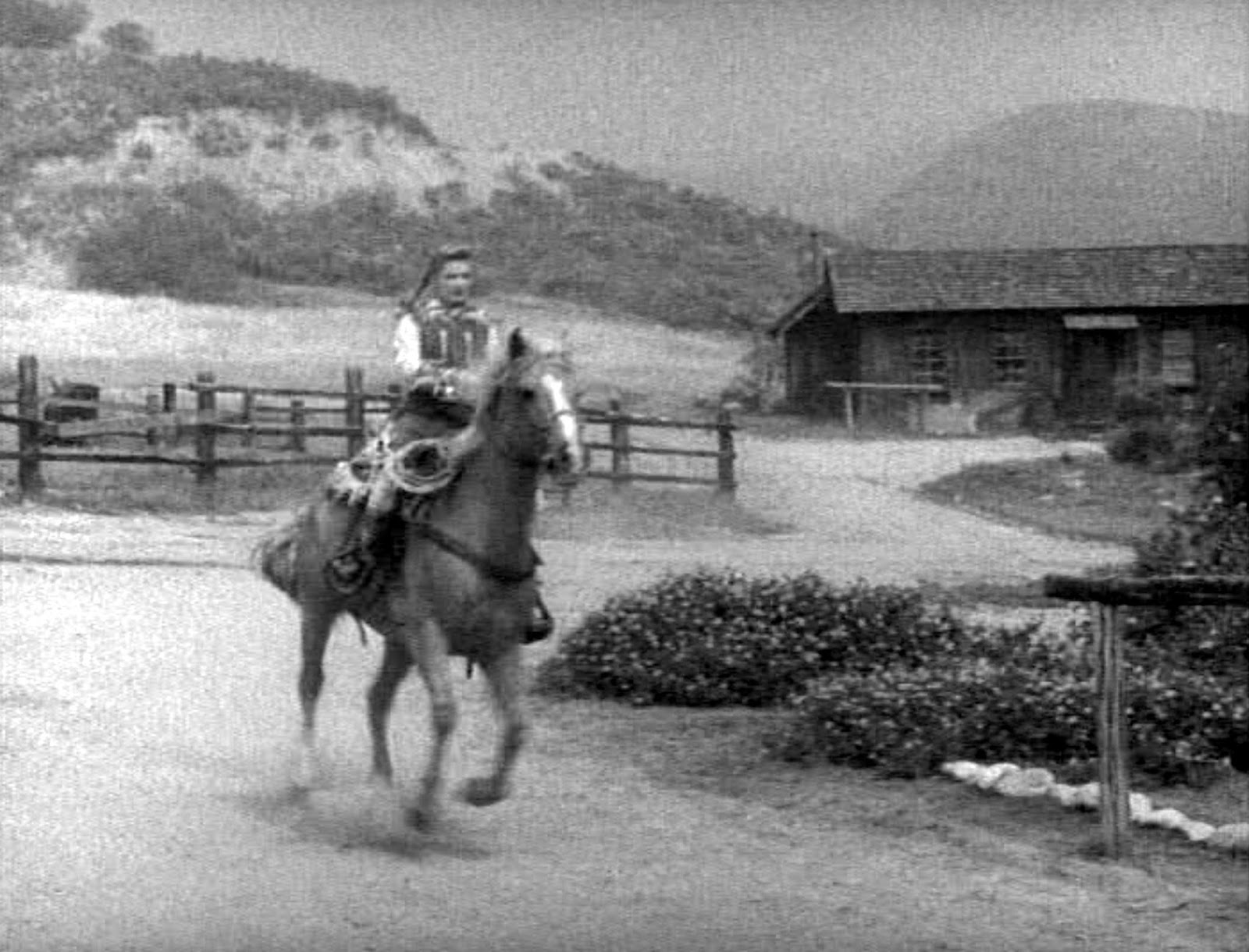Iverson Movie Ranch: Annie Oakley shoots up the Iverson Ranch