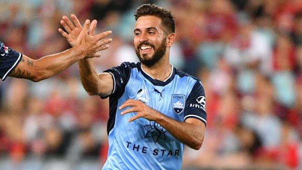 Oficial: El Sydney FC renueva dos años a Zullo