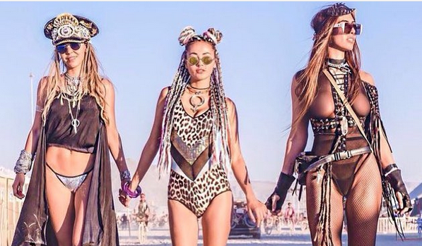 Track? !D. : Magical Scenes, hot girls, music weapons and art Installations at the Burning Man! (tracklist)