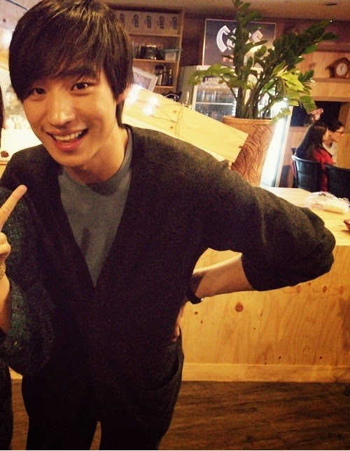 오늘 31번째 생일을 맞은 이제훈 | 인스티즈