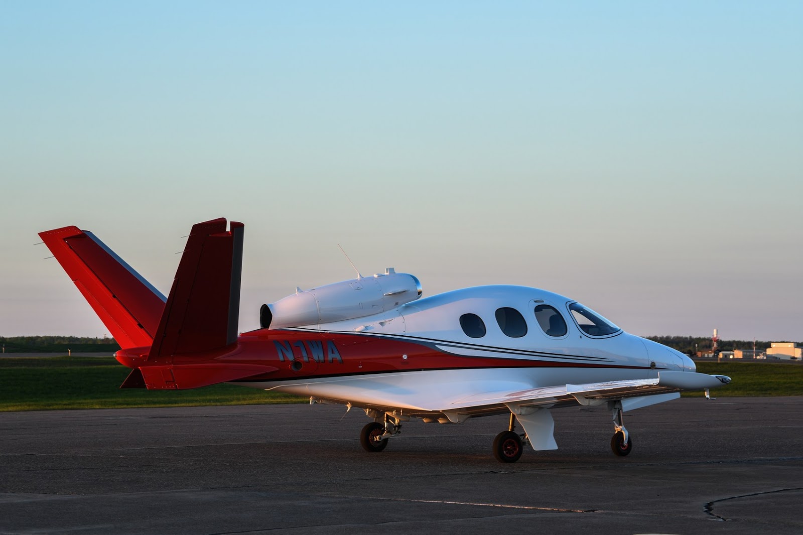 Passion For Luxury CIRRUS VISION JET THE WORLD'S SMALLEST, CHEAPEST
