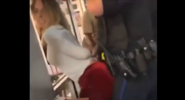 Αστυνομικός συλλαμβάνει μεθυσμένη κι αυτή του τρίβεται - Βίντεο Αστυνομικός συλλαμβάνει μεθυσμένη κι αυτή του τρίβεται - Βίντεο