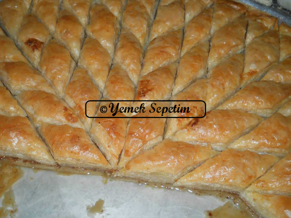Ev Baklavası Tarifi Yemek Sepetim