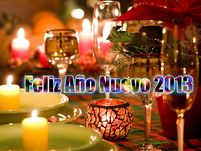 Cena de Navidad con mensaje Feliz Año Nuevo 2013