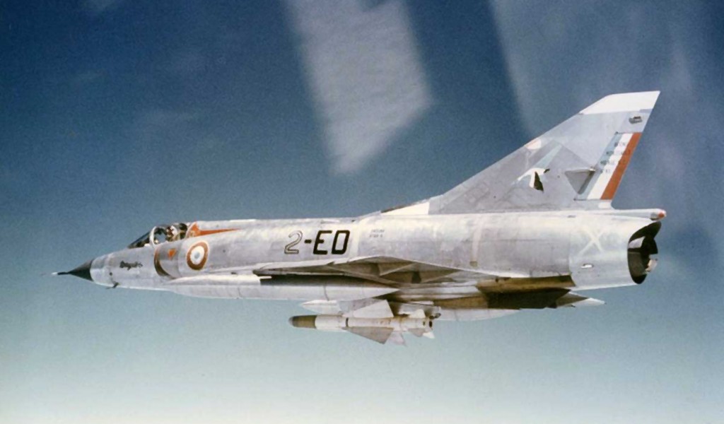 Mirage+IIIC%252C+com+missil+Ar-Ar+Matra+