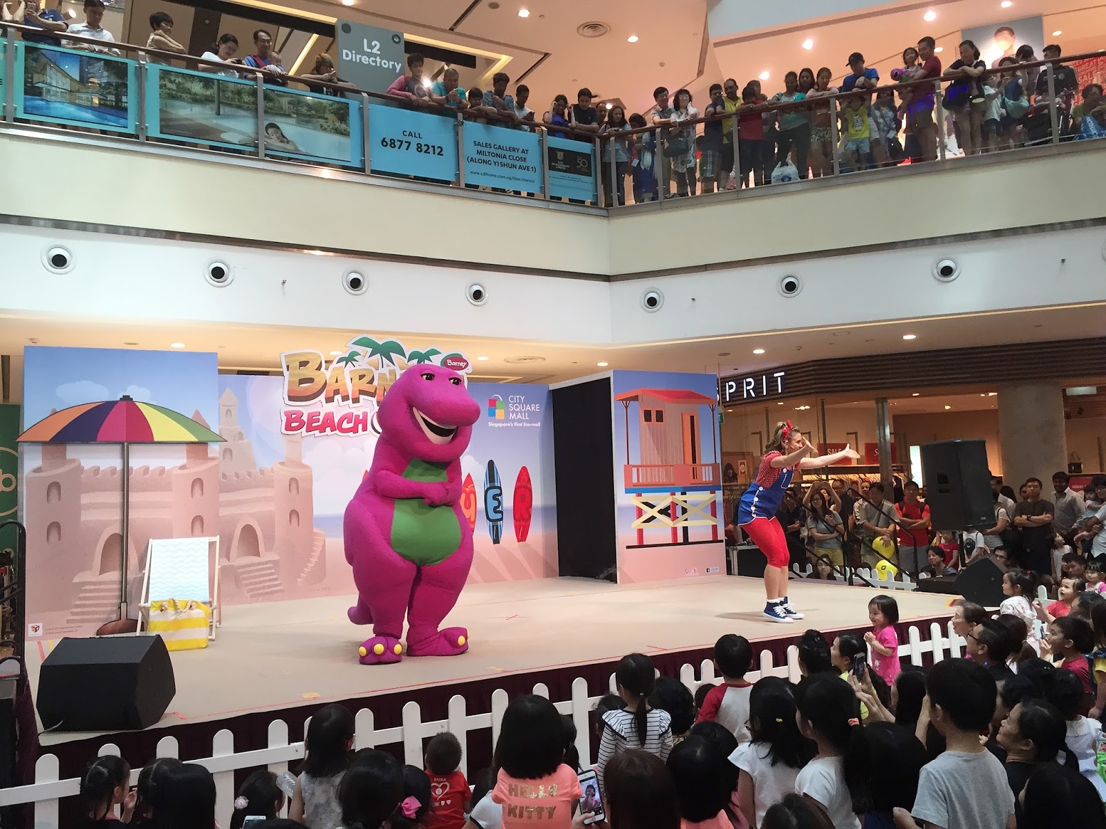 Ashlyn Thia Barney's Beach Party 'Live' On Stage City Square Mall