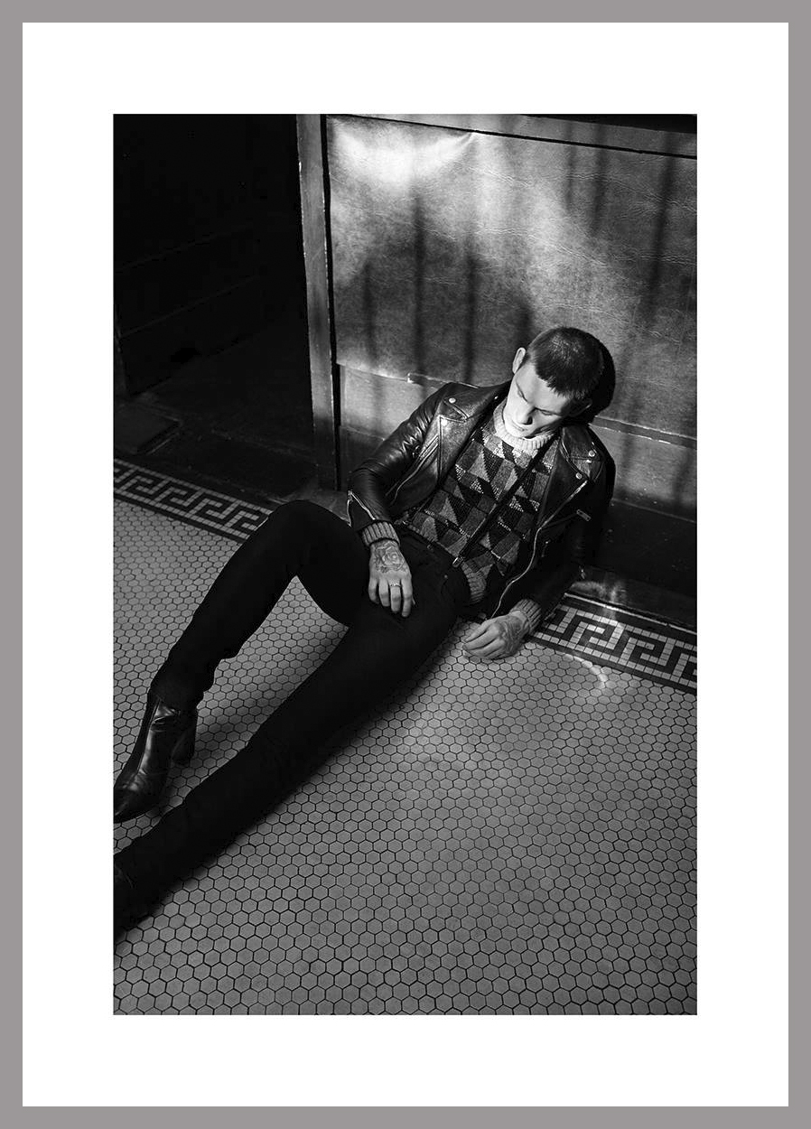 песня сен лоран